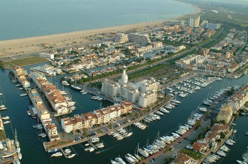Club Nautic 3 Apartment Емпуриабрава Екстериор снимка